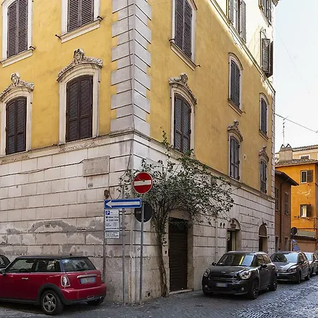 Emma's Borgo, Vatican *